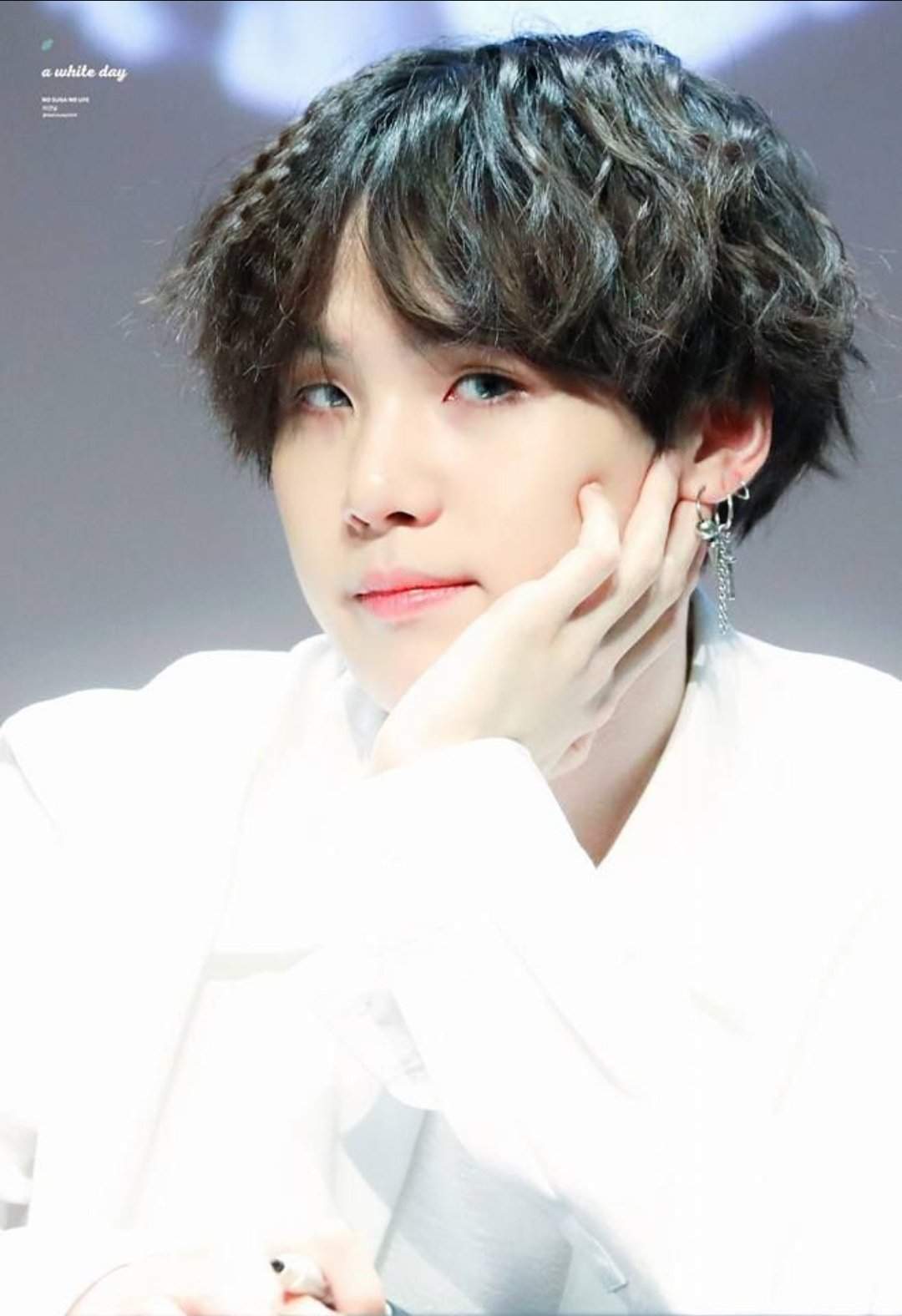 BTS Suga Aka Min Yoongi Goes Shirtless In Latest Viral Photos, ARMY ...