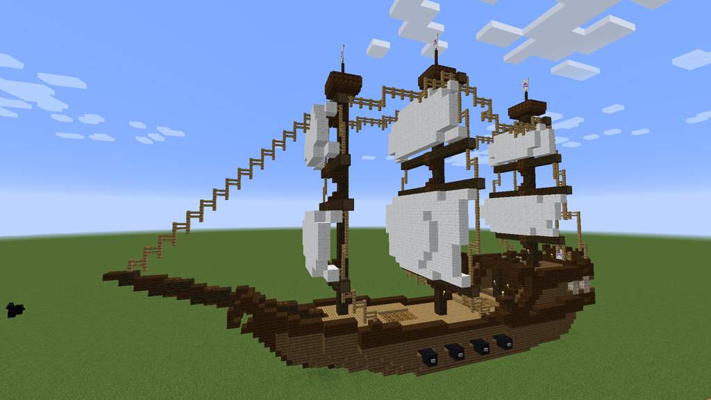 Built a small galleon ⚓ | Minecraft Amino