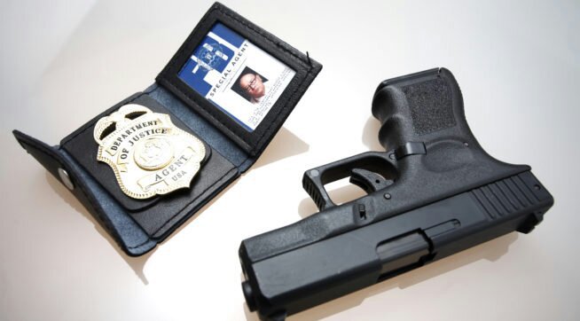 gun: Пистолеты ФБР FBI :gun.