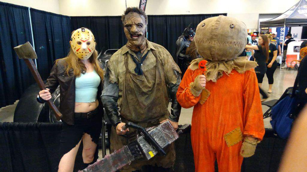 Cosplay Horror Characters at Niagara Falls | Horror Amino