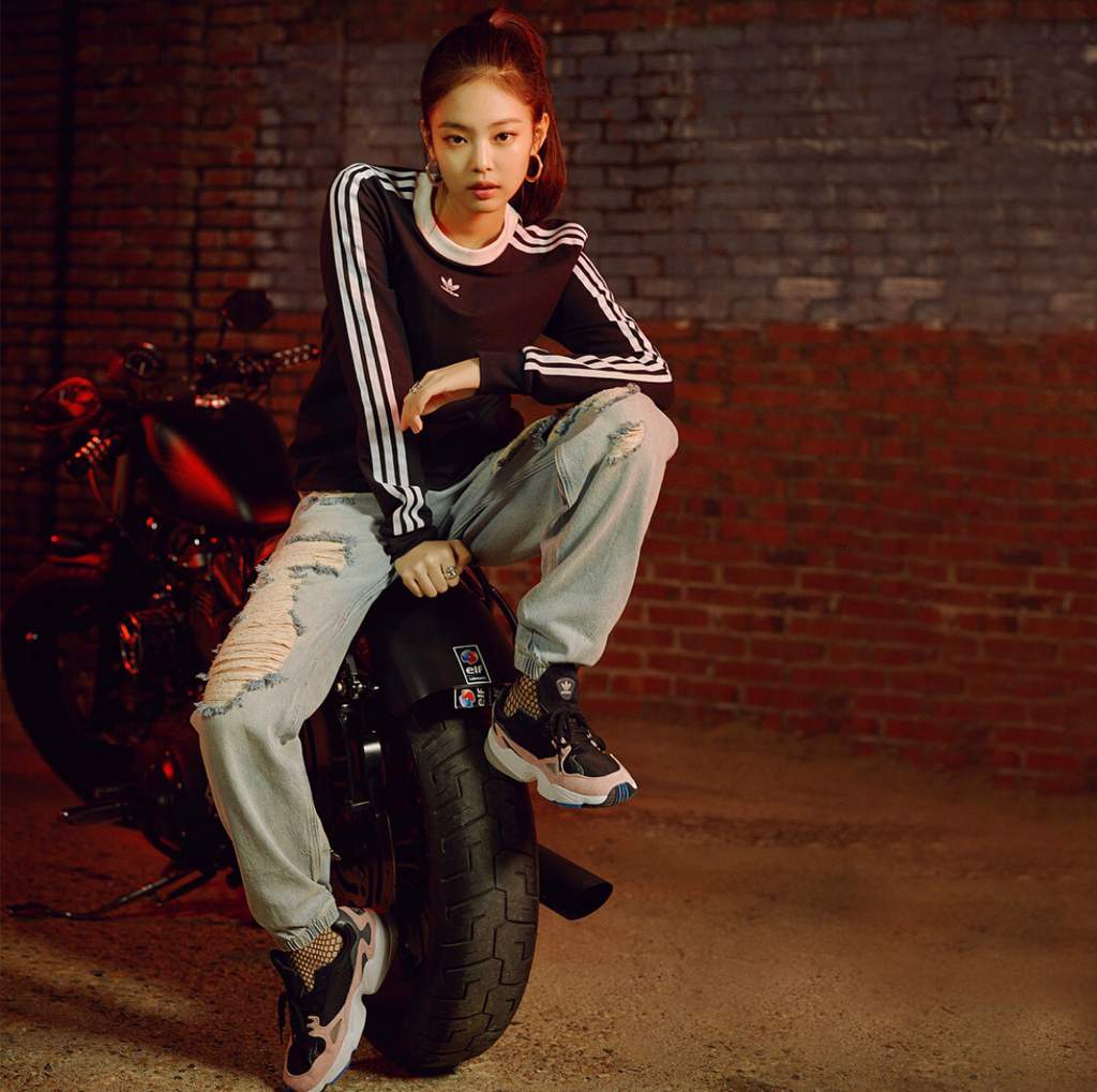 adidas originals jennie