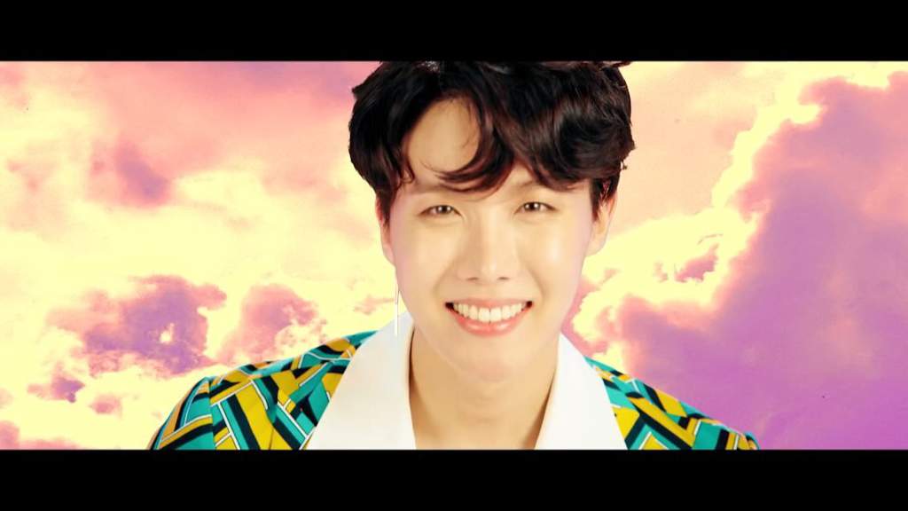 Bts Idol Ft Nicki Minaj J Hope Amino