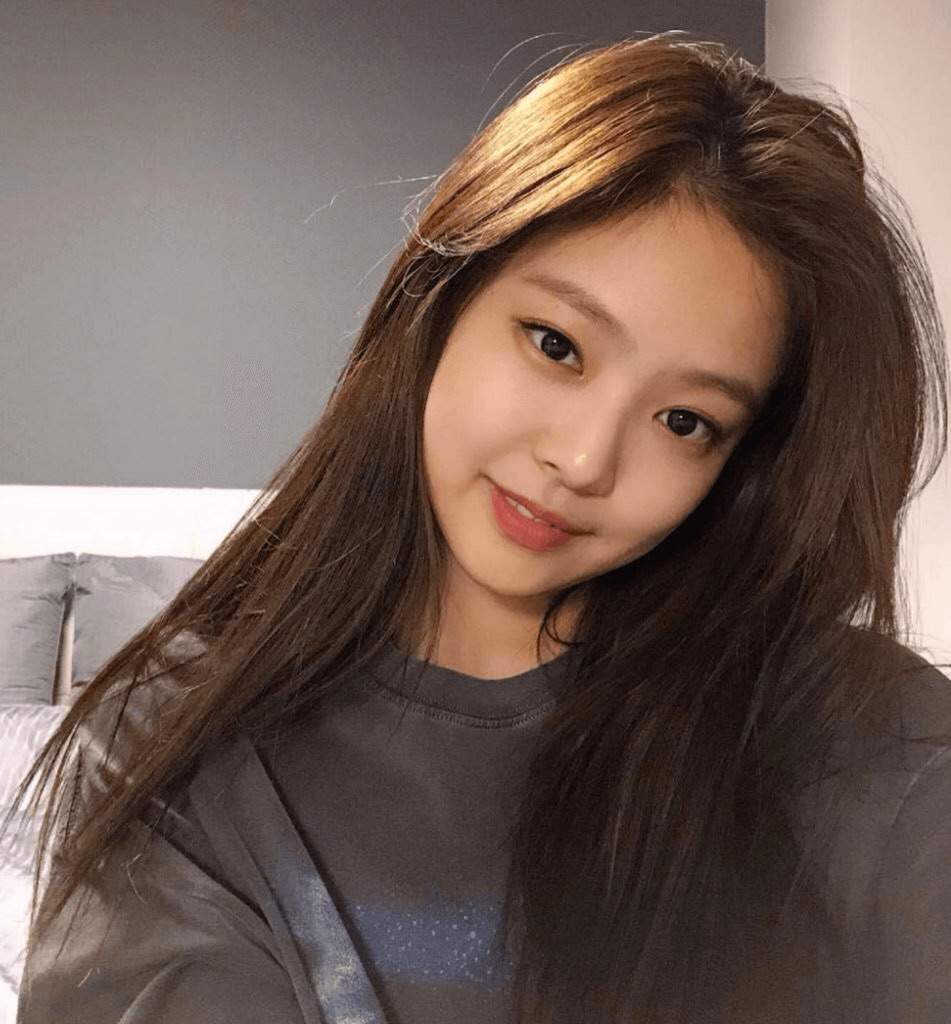 Jennie as a Youtuber... | Kim Jennie Amino