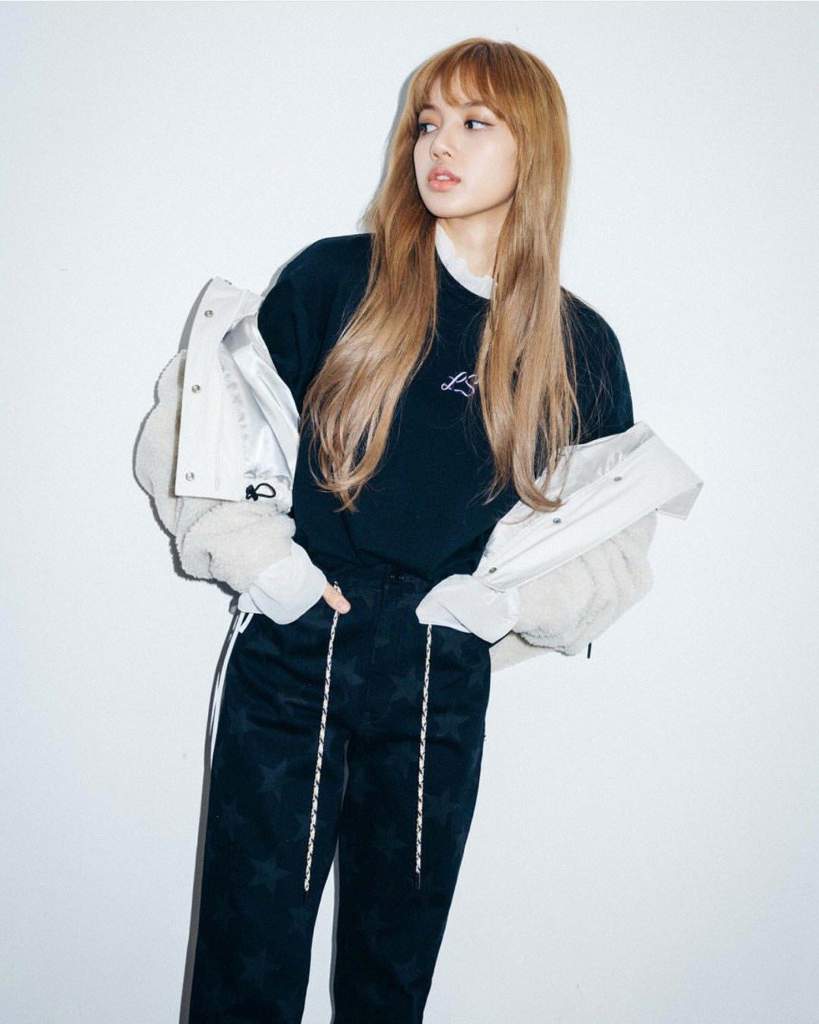 Lisa for NONA9ON | Lalisa Manoban Amino