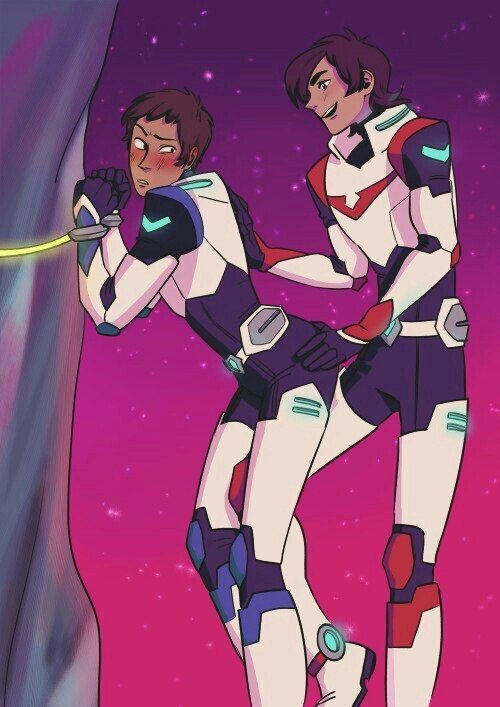 Klance Kiss [edit] Voltron Amino