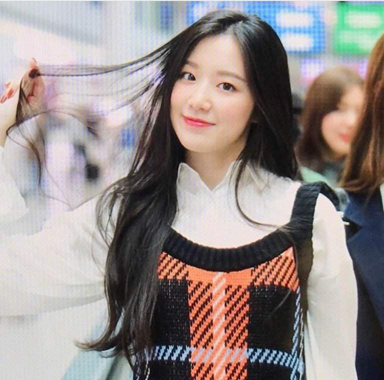 Gidle airport other members | ♔ Soojin ♔ Amino