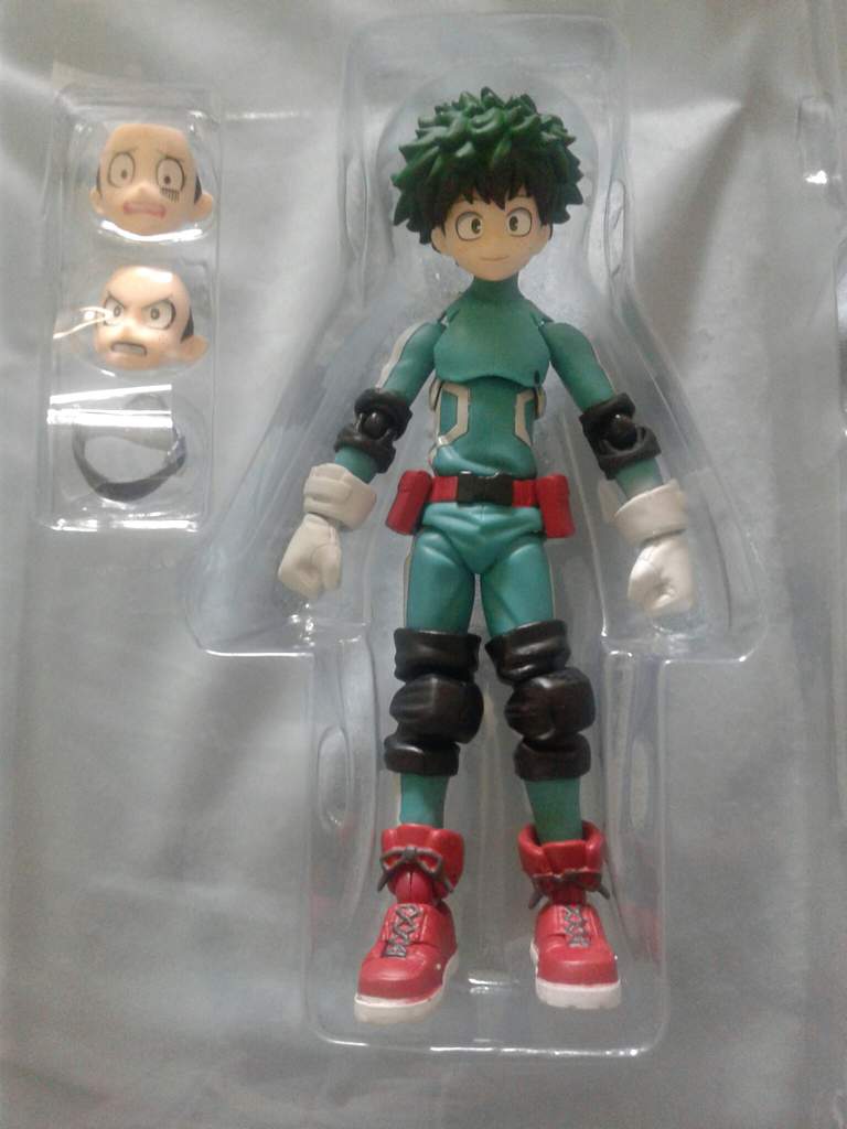 vigilante deku statue