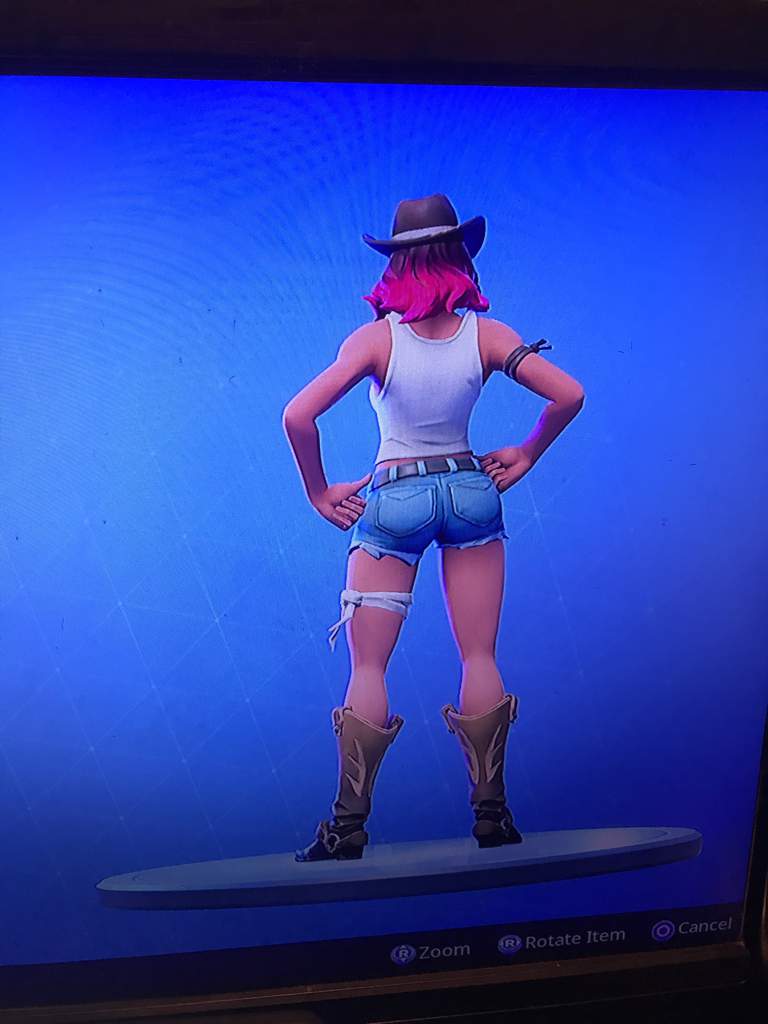 Can Anyone Make A Thicc Calamity Fortnite Battle Royale Armory Amino - make her thicker please