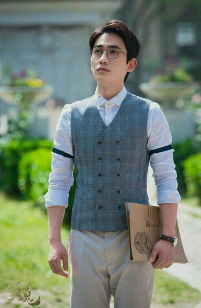 Actor Review: Zhu Yi Long | ~BL•Drama~ Amino