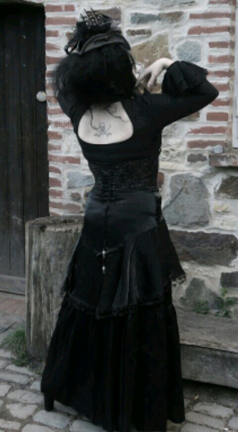 Gothic Fashion Fantasy Lolita Rant About Goth Relata