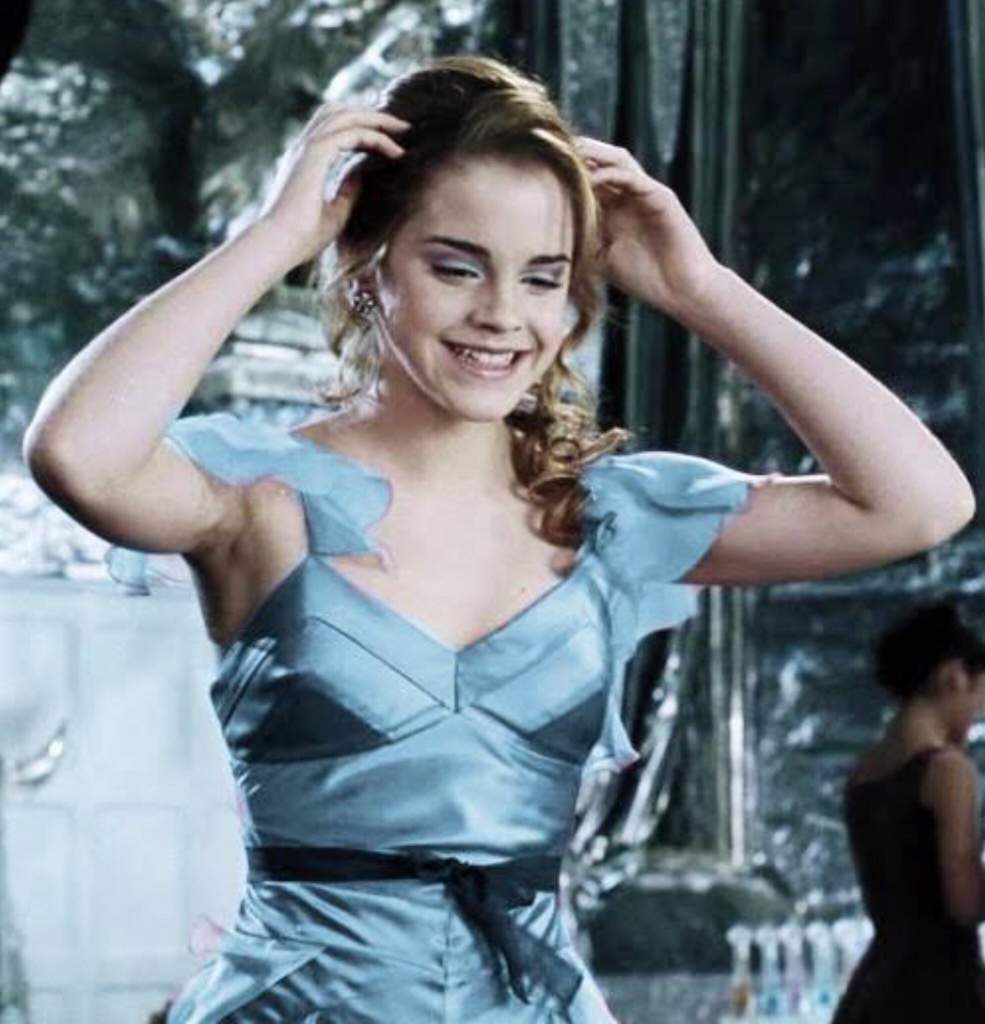 How To Dress Like Hermione Granger