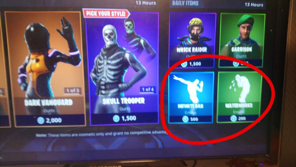 are epic makin fun of the people who originally had the skull trooper - fortnite skull trooper purple glow