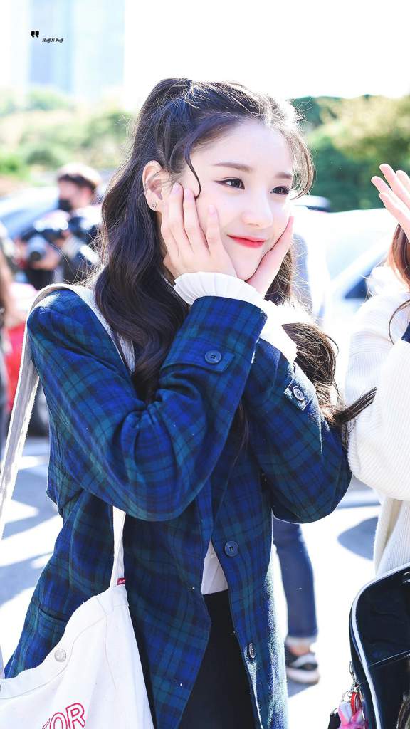 Seo HyeMin C054e490f247bea415b0fdce2a573ce75d1abac7r1-1125-2000v2_hq