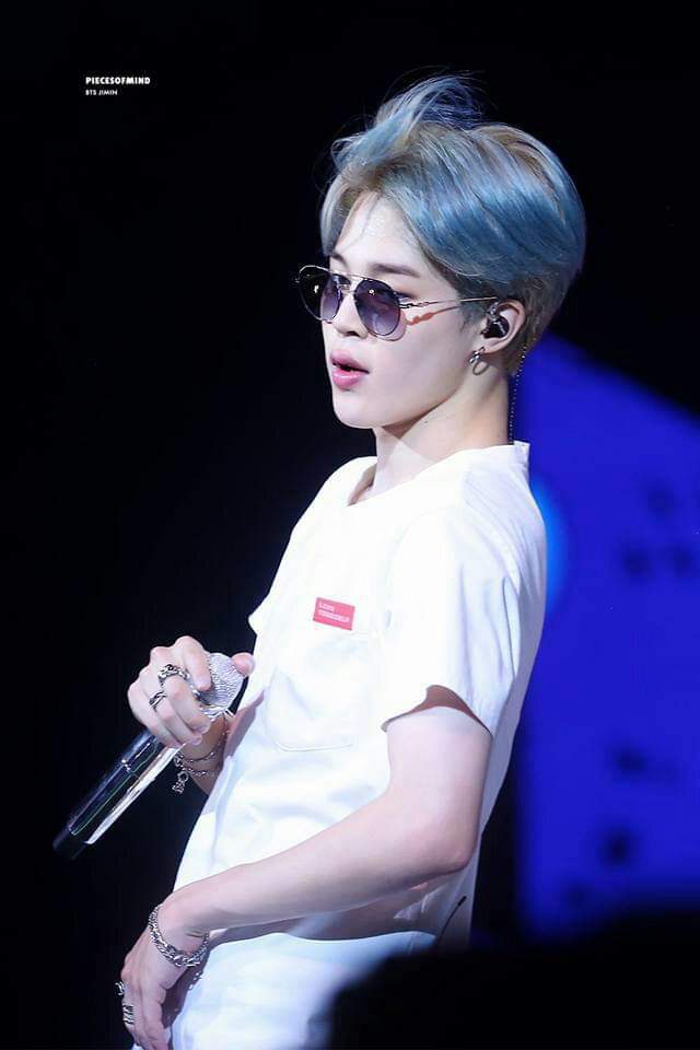 Jimin con el pelo azul es algo del otro mundo 💙👀 | Park Jimin Amino ...