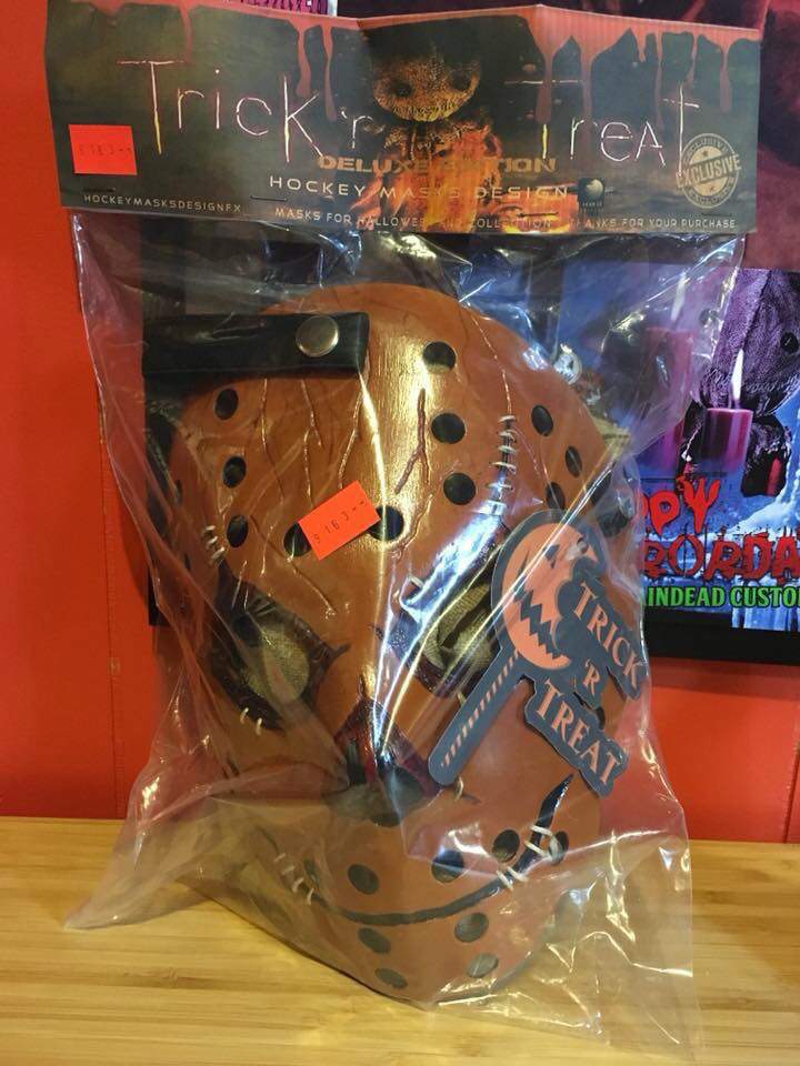 sam trick r treat no mask