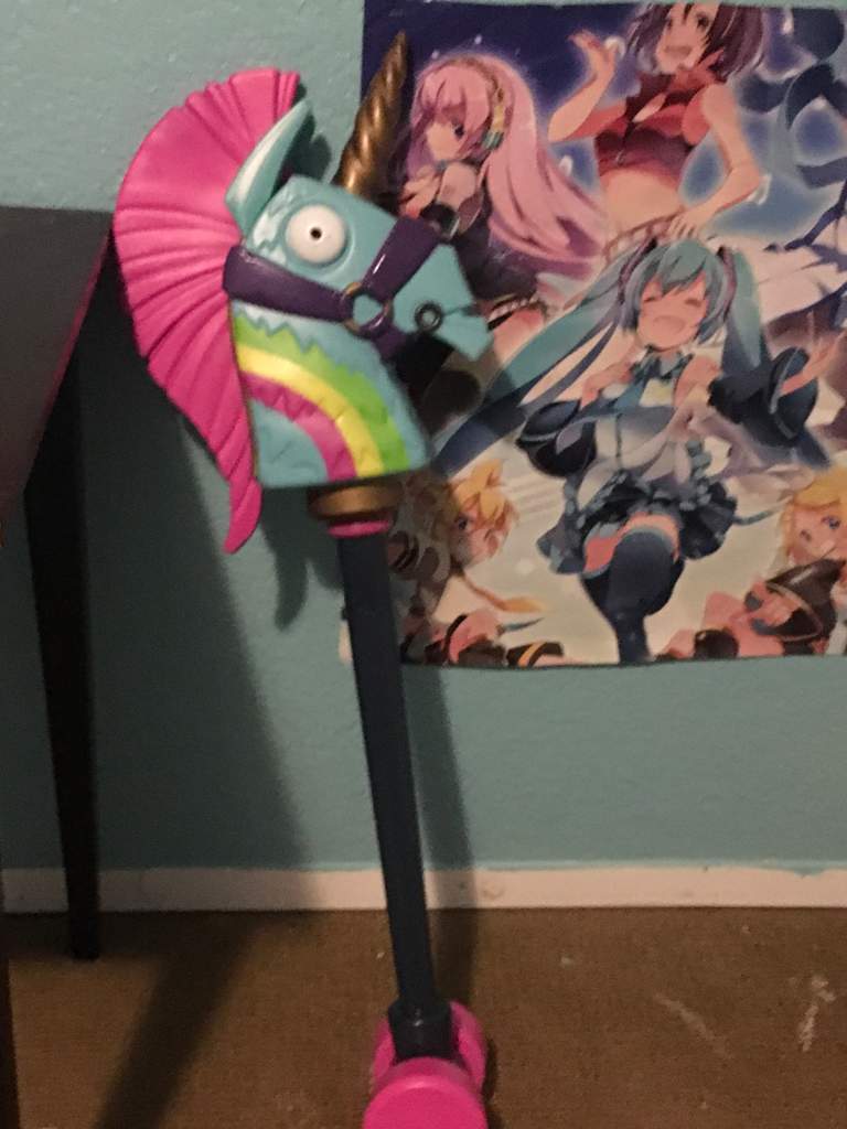 Rainbow Smash Harevesting Tool Fortnite Battle Royale Armory Amino - this blog is about the rainbow smash harvesting tool item i bought this from spirit halloween its a amazing halloween store go check it out