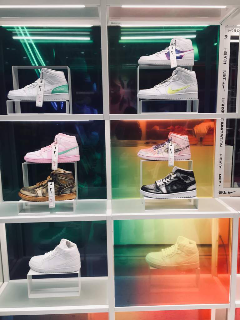 Nike 001: House of Innovation | Sneakerheads Amino