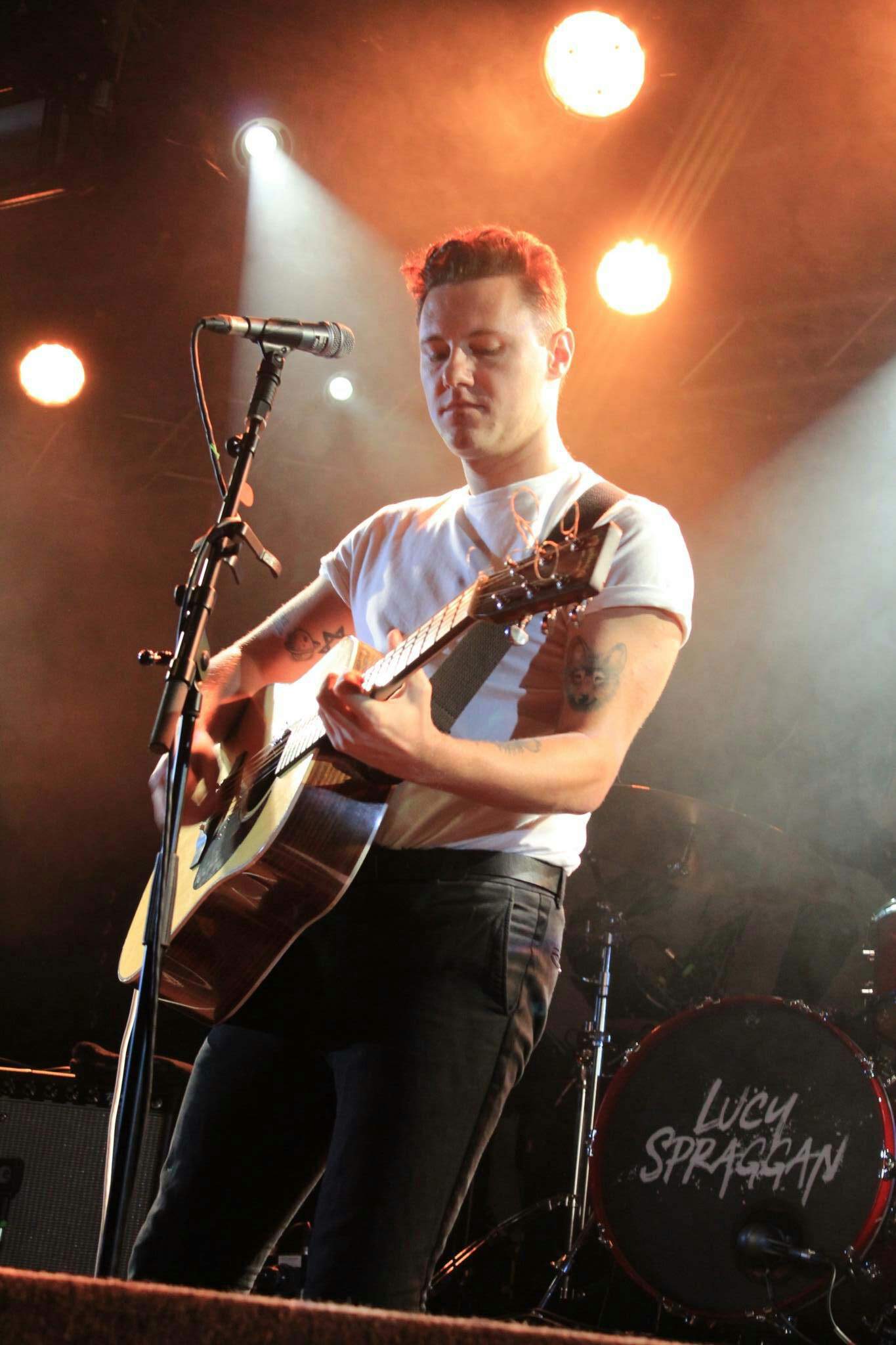 Callum Beattie Pre-Show | Photography Amino