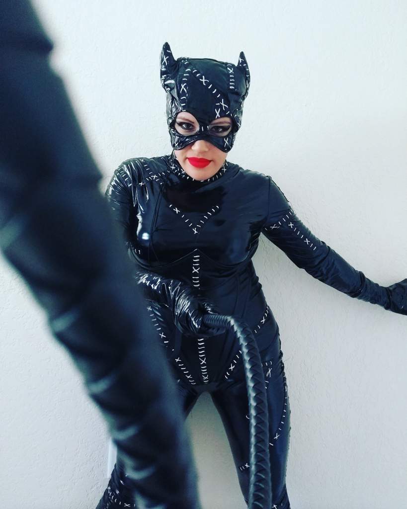 Catwoman batman returns cosplay | Cosplay Amino