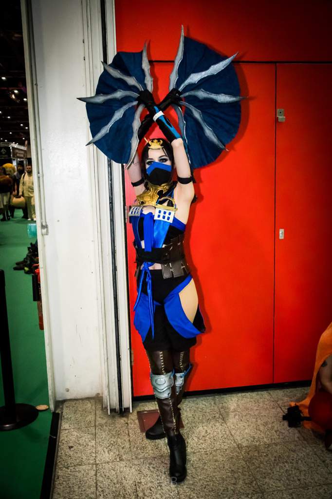 Kitana Mortal Kombat X | Cosplay Amino