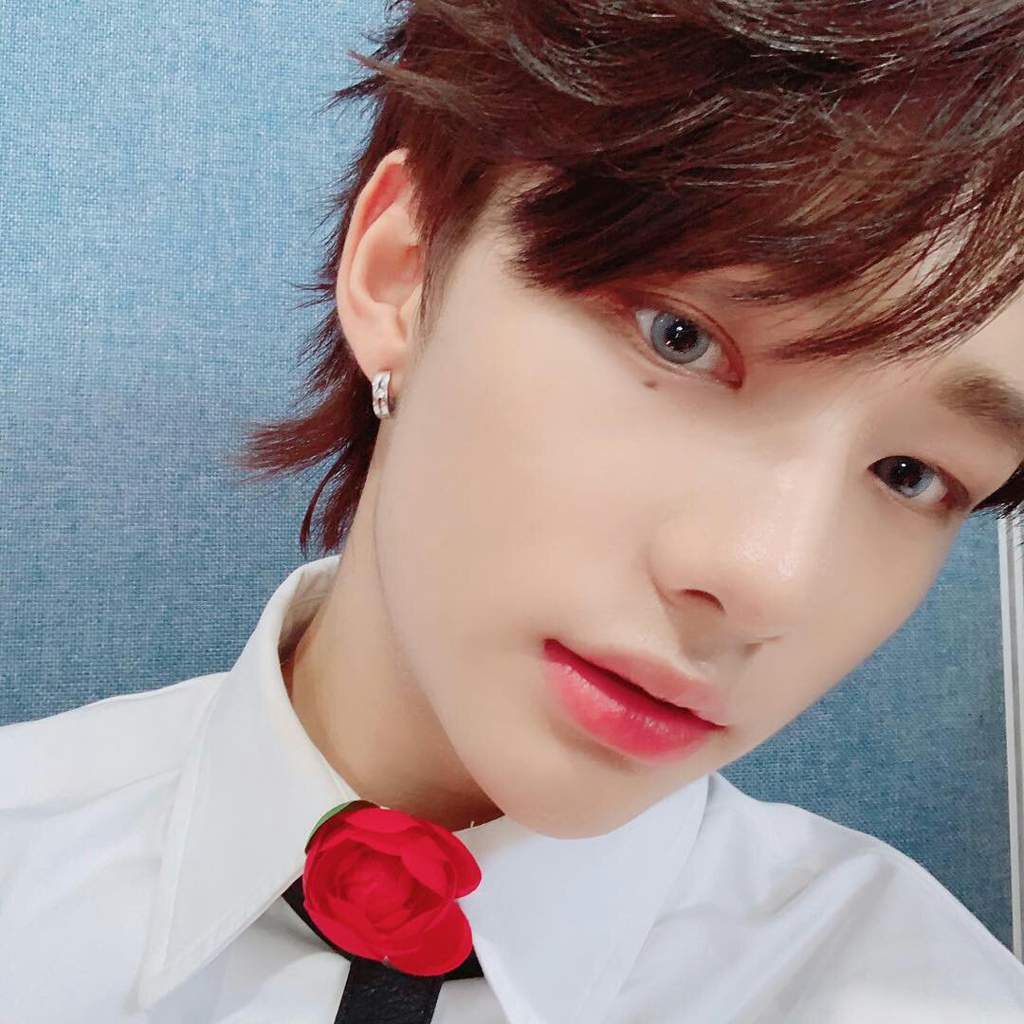 Hyunjin Instagram Update [181105] | Stray Kids Amino