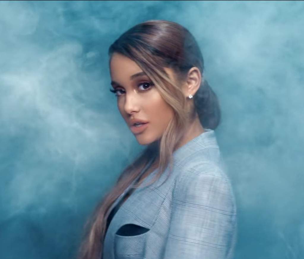 Breathin M/V screen shots | Ariana Grande Amino