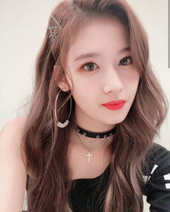 Sana | Wiki | I.O.I Brasil™ Amino