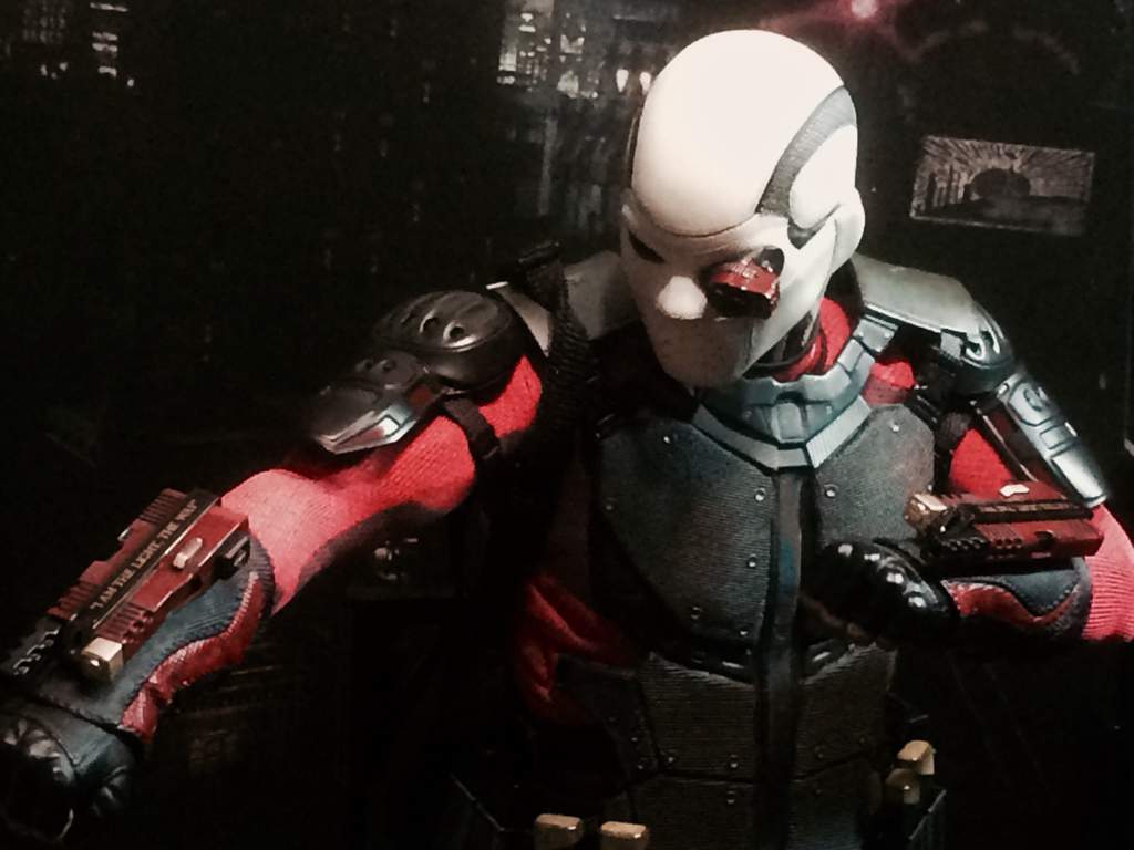 hot toys suicide squad deadshot