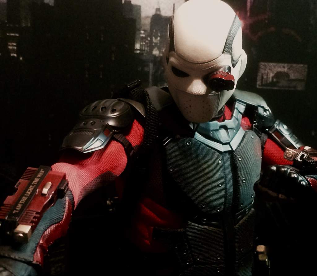 hot toys suicide squad deadshot