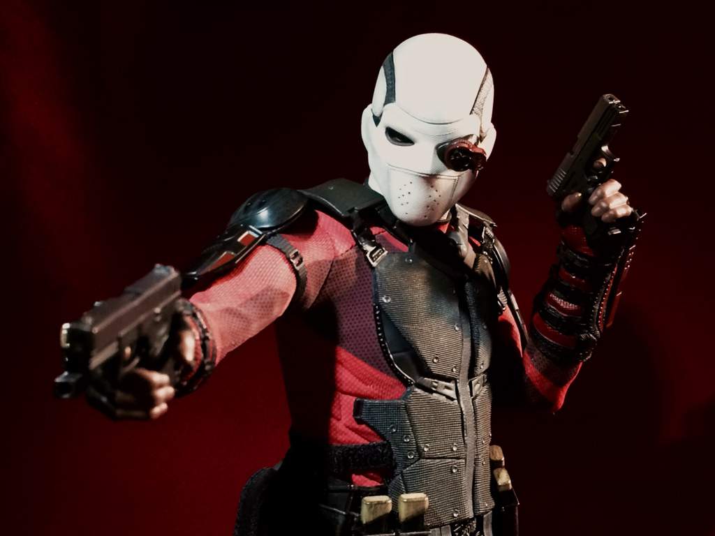 hot toys suicide squad deadshot