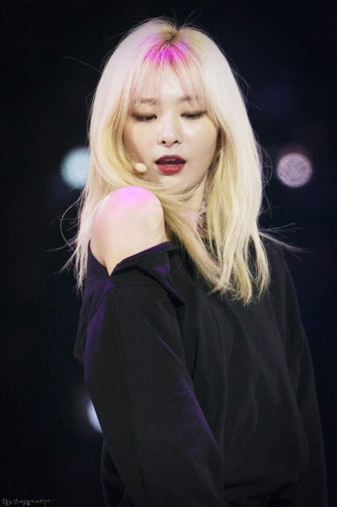 Seulgi + Blonde Hair = Pure Perfection | K-Pop Amino