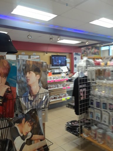 My Experience At A Kpop Store In Atlanta Georgia Army S Amino My Experience At A Kpop Store In Atlanta Georgia Army S Amino
