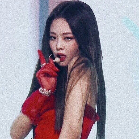 Red is JENNIE’s colour: CONFIRMED | allkpop Forums
