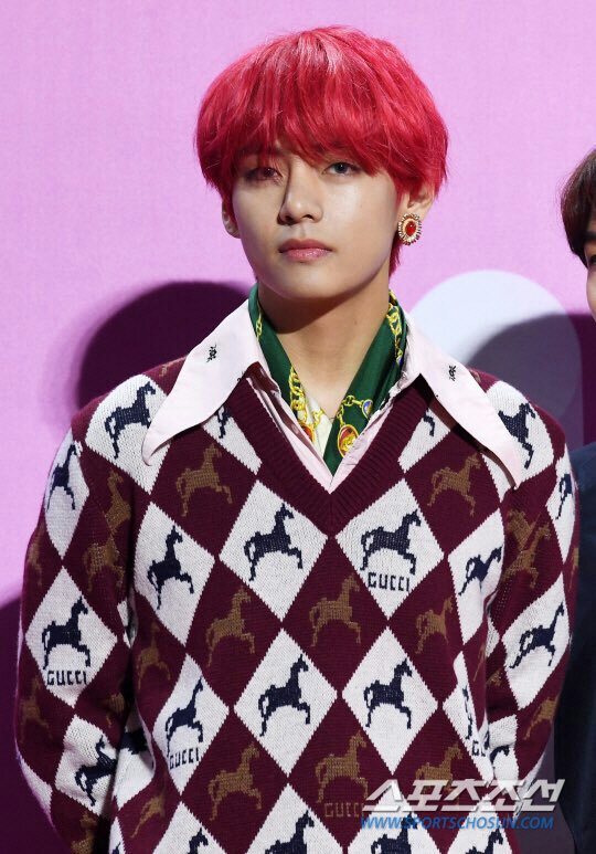 Taehyung red hair is so Hot!!🔥🔥💞😎 | ARMY's Amino