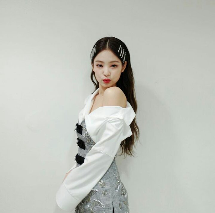 👑JENNIE IG UPDATES | Kim Jennie Amino