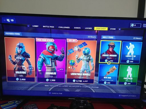 Latest Fortnite Season 9 Amino Amino - includes valkyrie skin 2 000 v bucks frostwing glider 1 500 v bucks growler skin 1 500 v bucks flapjackie skin 1 500 v bucks jackspammer