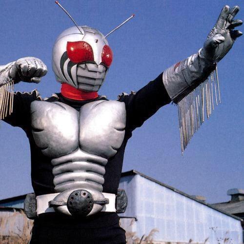 Toku Rainbow Challenge Day 10: Silver | Kamen Rider Amino Amino