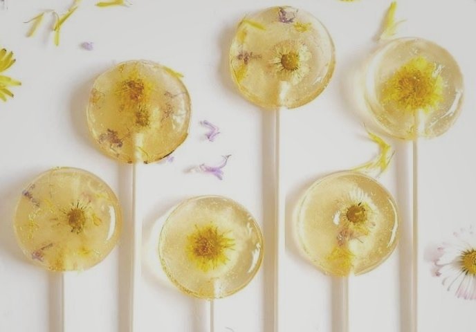  :honey_pot: Как сделать леденцы из мёда? :honey_pot: -[C]──────⌬────── [C] [IC]Привет, гурман. Хочешь приготовить что-то лёгкое и полезное? Мёд в л