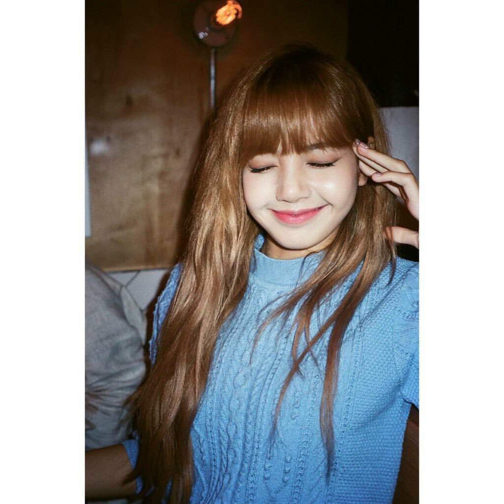 LISA on Instagram: “이히🙉” | Lalisa Manoban Amino