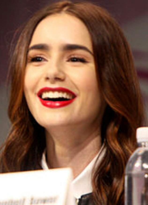 Lily Collins Wiki ★shadowhunters★ Amino