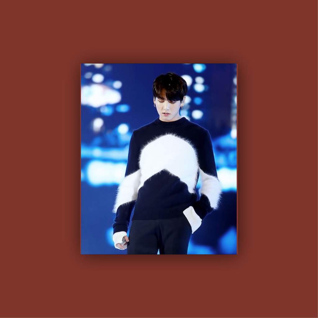 Holiday sweater 🧥🎄 | Jungkook Fanbase🍪 Amino