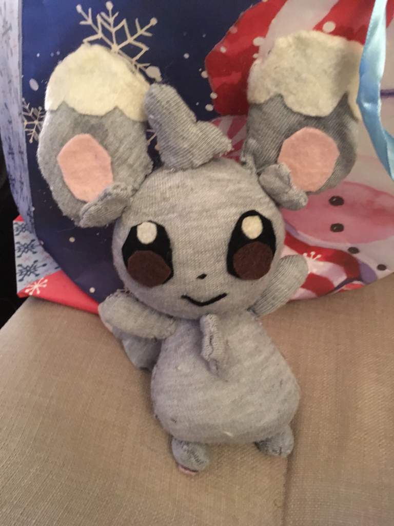 Minccino Plushie | Pokémon Amino