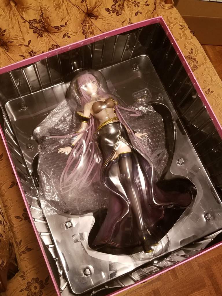 megurine luka v4x figure