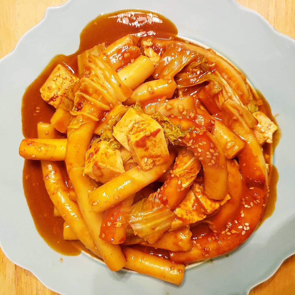 Vegan spicy korean rice cakes (tteokbokki) 🤩🤤 Vegan Amino