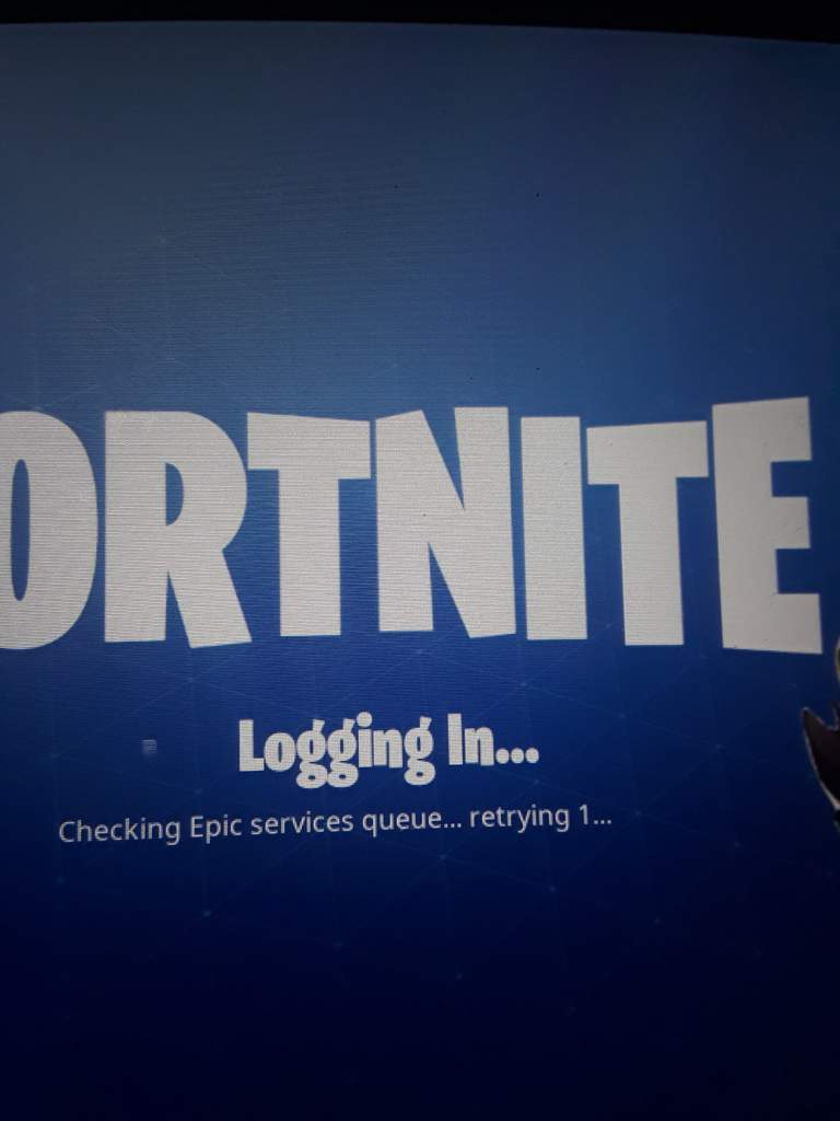 fortnite battle royale armory - fortnite logging in checking epic services queue