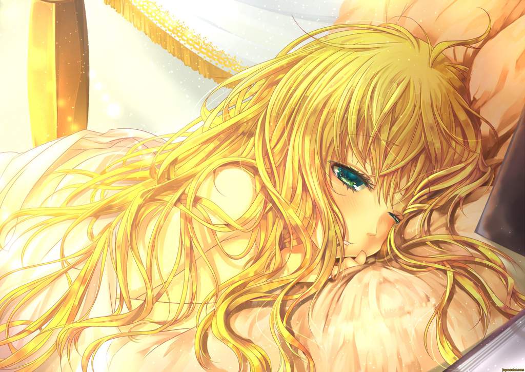 Anime blonde hair red eyes