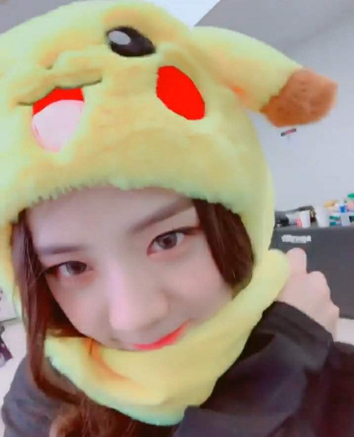 ⚡Pikachuuu~ | Kim Jisoo Amino