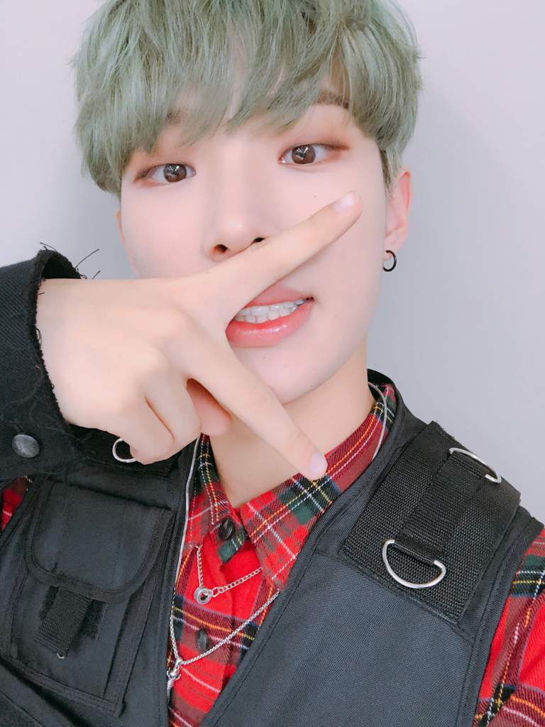 mingi ; ateez | K-Pop Boy Groups Amino