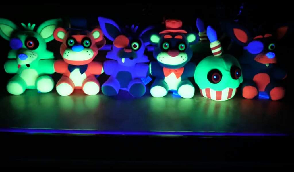 blacklight five nights at freddy's