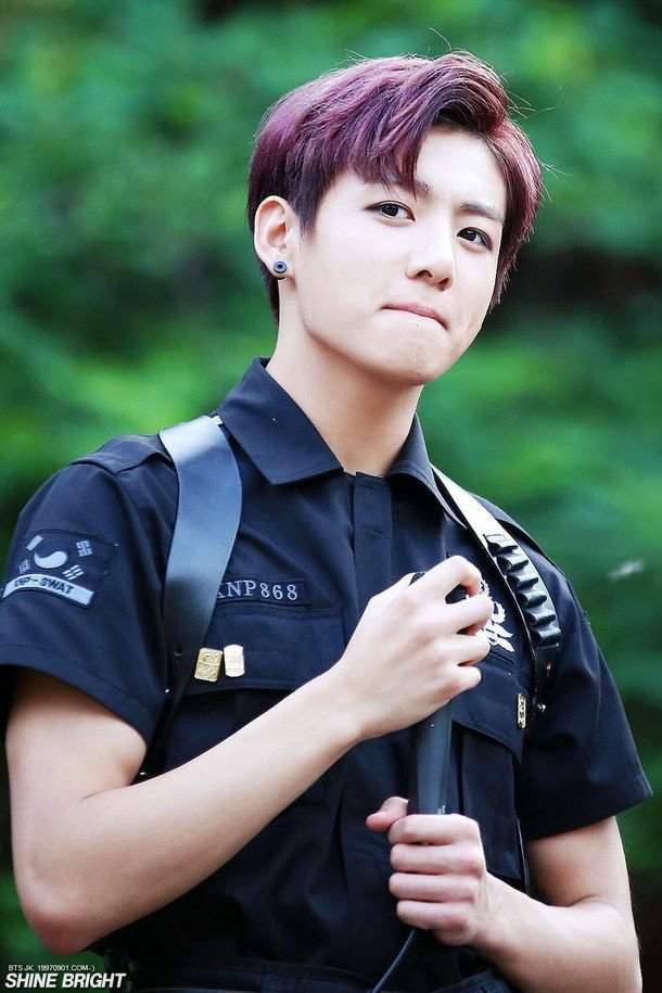 🐰Jeon Jungkook in Dope😍It looks handsome and cute at the same time😶 ...